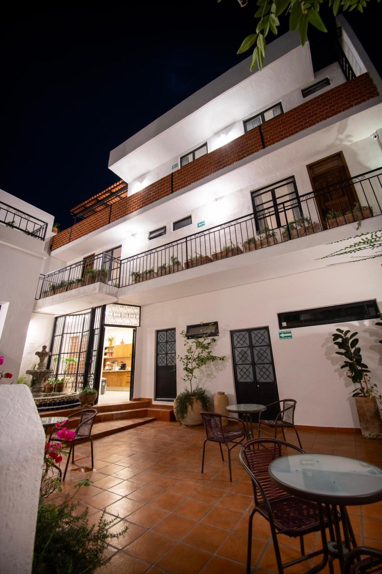 Casa Irake Hotel Гуадалахара Екстериор снимка