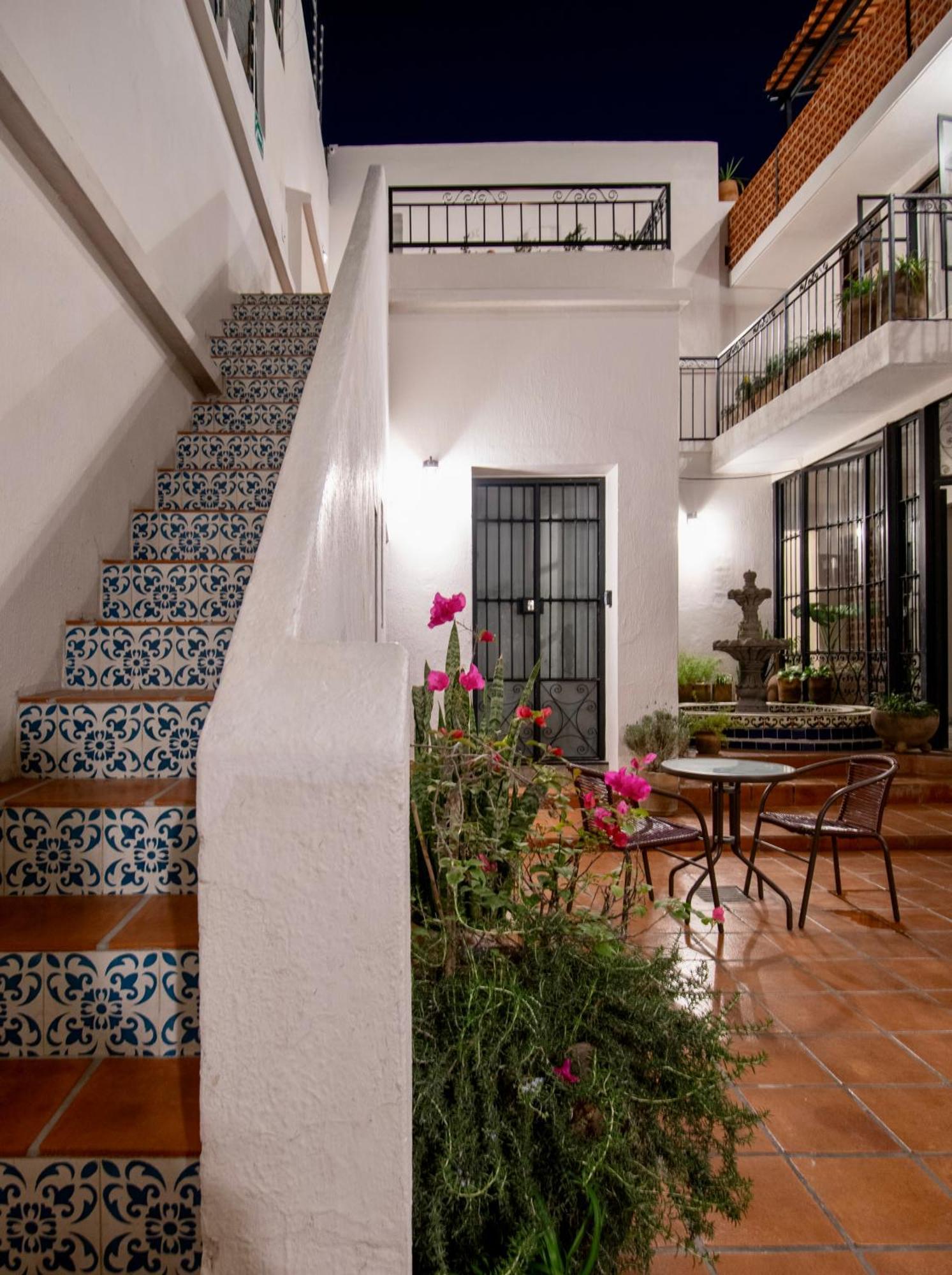 Casa Irake Hotel Гуадалахара Екстериор снимка