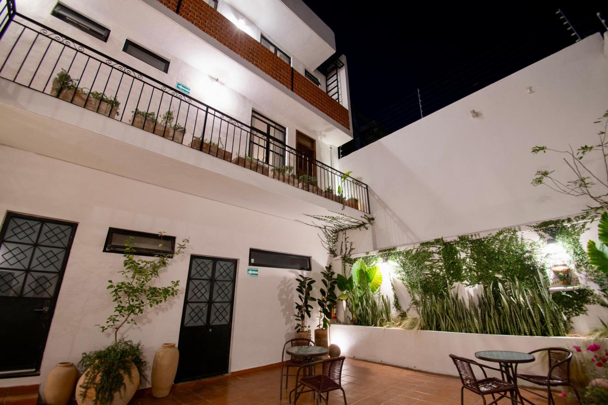 Casa Irake Hotel Гуадалахара Екстериор снимка